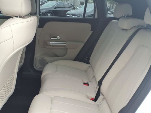 Used 2026 Mercedes-Benz GLA 250 image 10