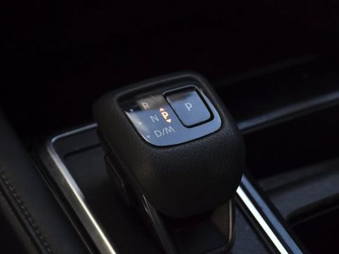Used 2023 Nissan Pathfinder SV FWD image 13