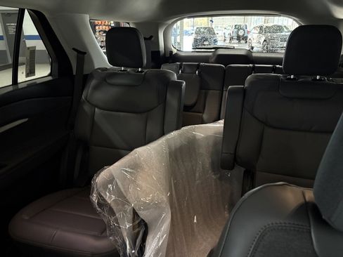 New 2026 Ford Explorer Active w/ Active Comfort Package image 26