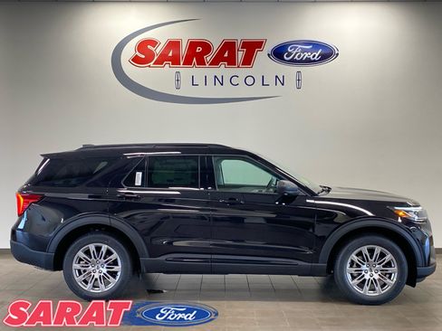 New 2026 Ford Explorer Active w/ Active Comfort Package AWD/4WD image 1