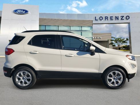 Used 2021 Ford EcoSport SE image 4