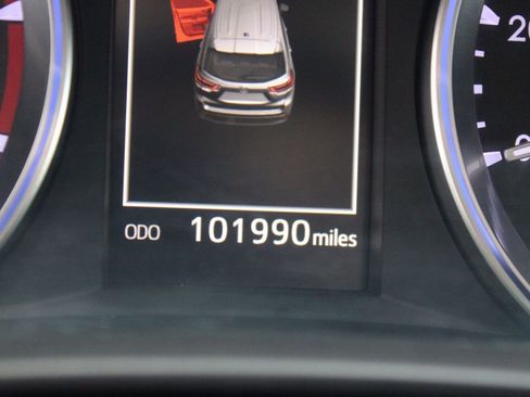 Used 2018 Toyota Highlander XLE image 16