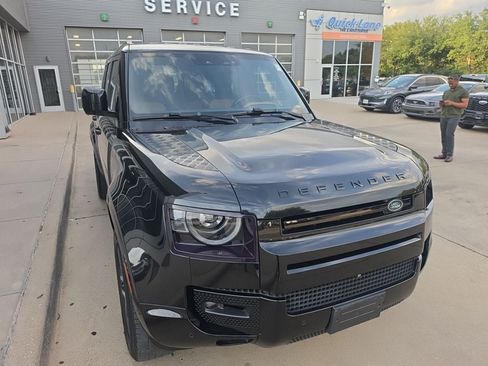 Used 2023 Land Rover Defender 130 X AWD/4WD image 3