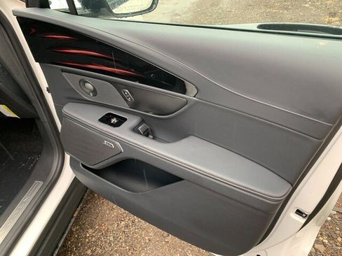 New 2026 Lincoln Nautilus Premier w/ Equipment Group 102A image 20