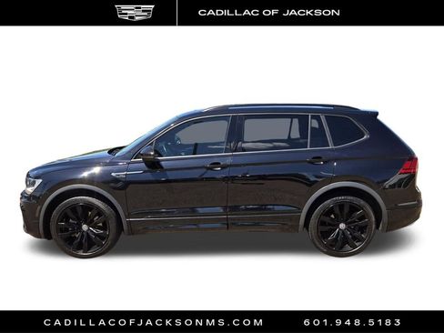 Used 2021 Volkswagen Tiguan SE R-Line FWD image 25