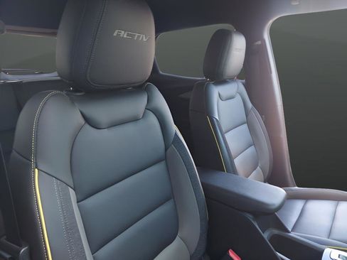 Used 2024 Chevrolet TrailBlazer ACTIV w/ Driver Confidence Package image 22