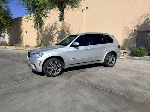Used 2013 BMW X5 xDrive50i AWD/4WD image 17