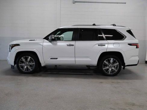 Used 2024 Toyota Sequoia Capstone AWD/4WD image 2