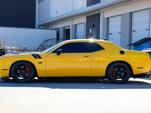 Used 2017 Dodge Challenger R/T w/ Sound Group image 2