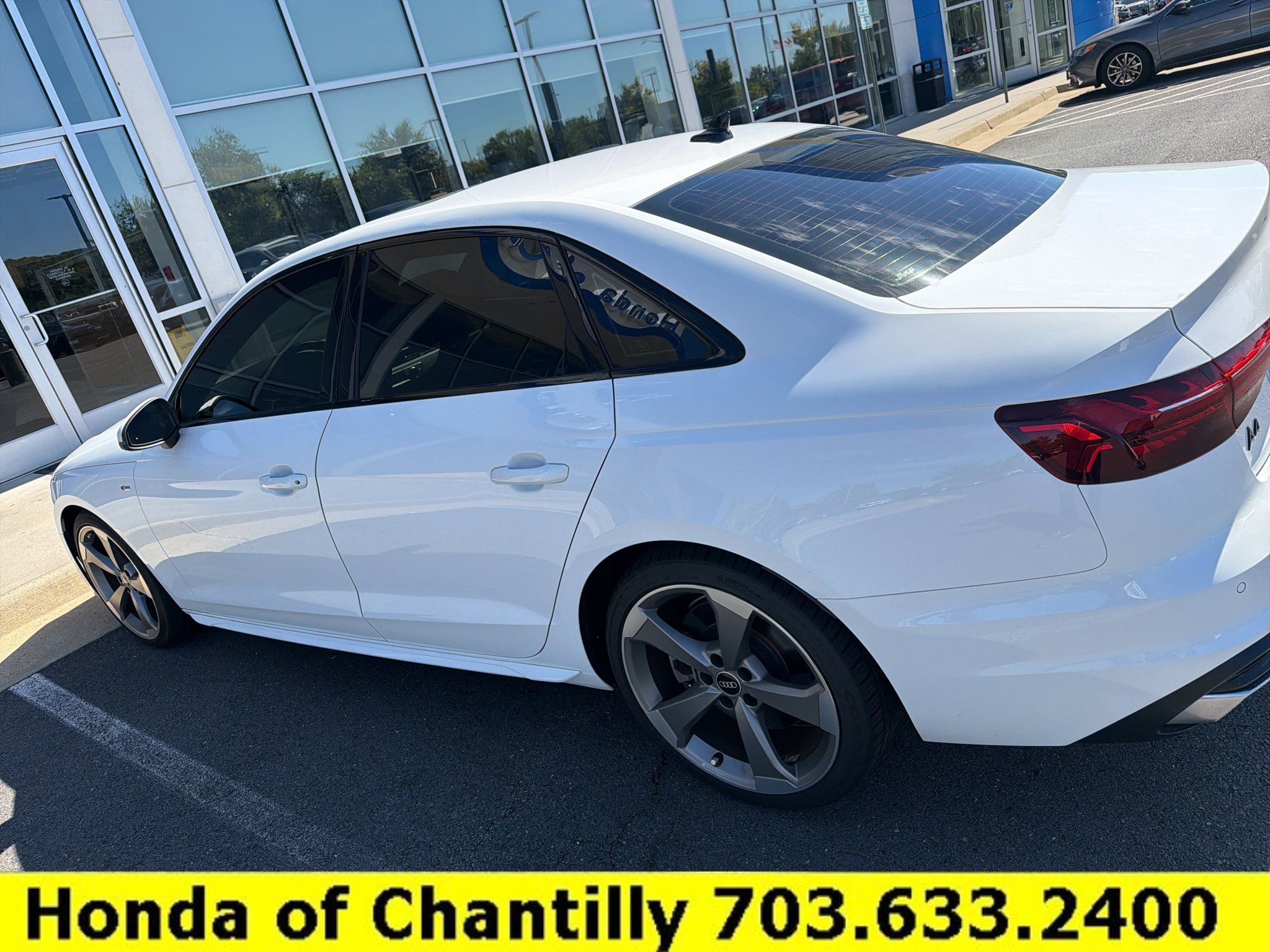 Used 2021 Audi A4 2.0T Premium Plus w/ Premium Plus Package AWD/4WD image 4