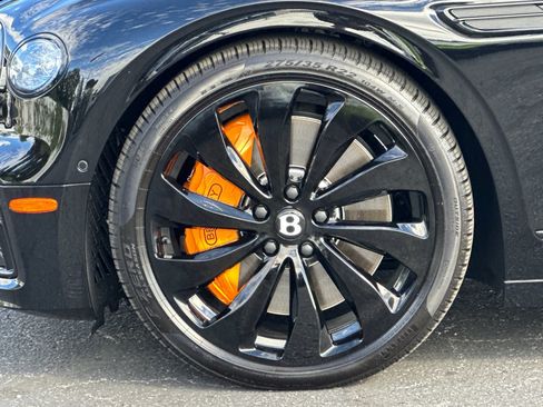 New 2025 Bentley Flying Spur Plug-In Hybrid image 6