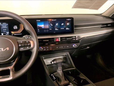 Used 2025 Kia K5 LXS FWD image 6