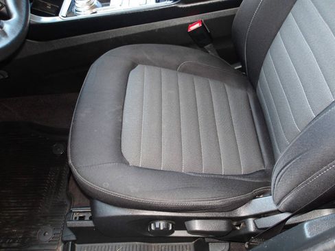 Used 2019 Ford Edge SE AWD/4WD image 18