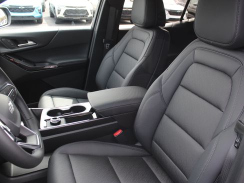 New 2026 Chevrolet Equinox LT image 9