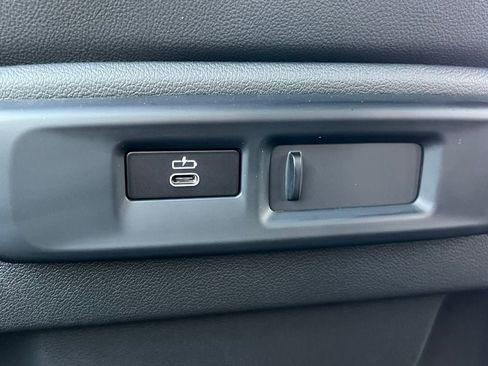 Used 2022 BMW X5 xDrive40i w/ Premium Package AWD/4WD image 34