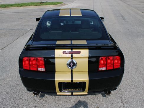 Used 2006 Ford Mustang GT RWD image 16