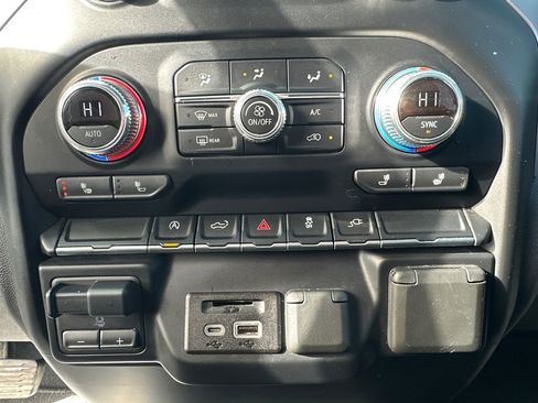 Used 2019 GMC Sierra 1500 SLT w/ Max Trailering Package image 29