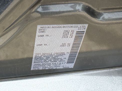 Used 2025 Nissan Altima 2.5 SV FWD image 29