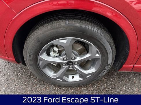 Used 2023 Ford Escape ST-Line w/ Tech Pack #1 AWD/4WD image 11