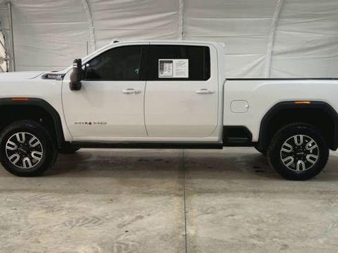 Used 2022 GMC Sierra 2500 AT4 w/ AT4 Preferred Package image 5