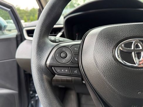 Used 2026 Toyota Corolla LE w/ LE Premium Package FWD image 16