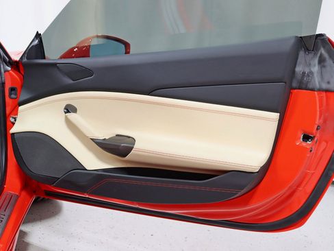 Used 2018 Ferrari 488 GTB image 34