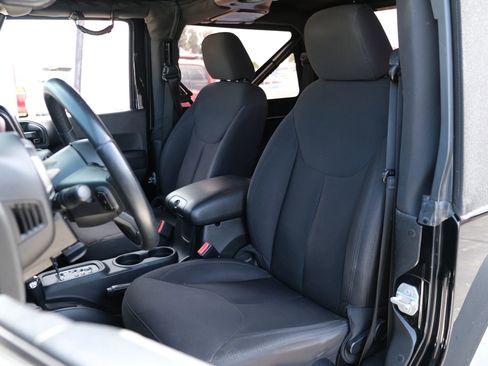 Used 2015 Jeep Wrangler Sport AWD/4WD image 9