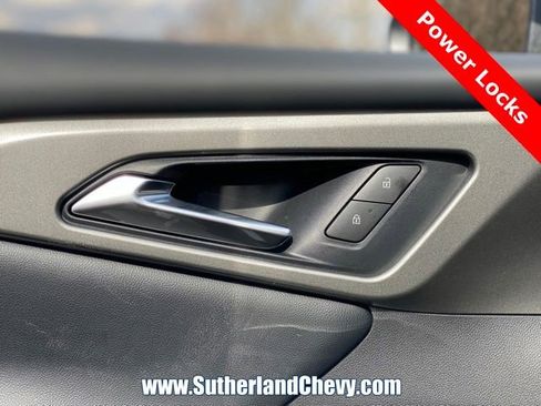 New 2026 Chevrolet Traverse LT image 13