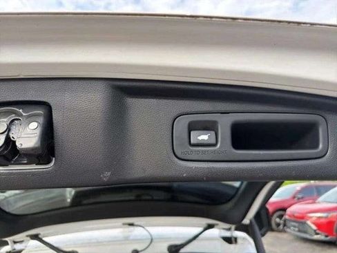 Used 2025 Honda CR-V Sport Touring image 21