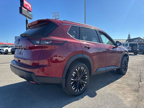 New 2026 Nissan Rogue SV image 7