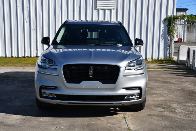 Certified 2023 Lincoln Aviator Reserve w/ Equipment Group 201A AWD/4WD image 8