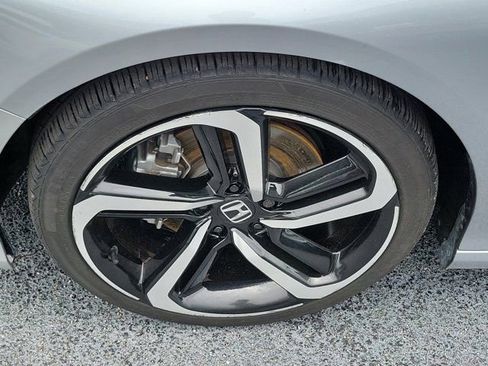 Used 2019 Honda Accord Sport image 9