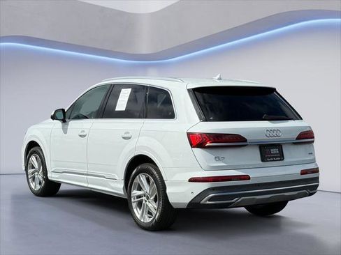 Used 2023 Audi Q7 3.0T Premium Plus w/ Premium Plus Package AWD/4WD image 8
