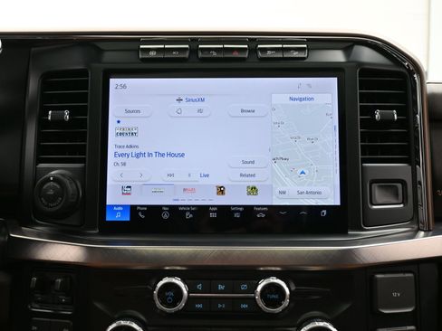 Used 2024 Ford F250 King Ranch w/ Chrome Package image 28