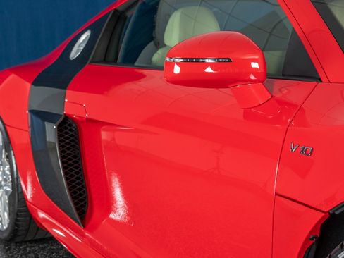 Used 2010 Audi R8 V10 image 30