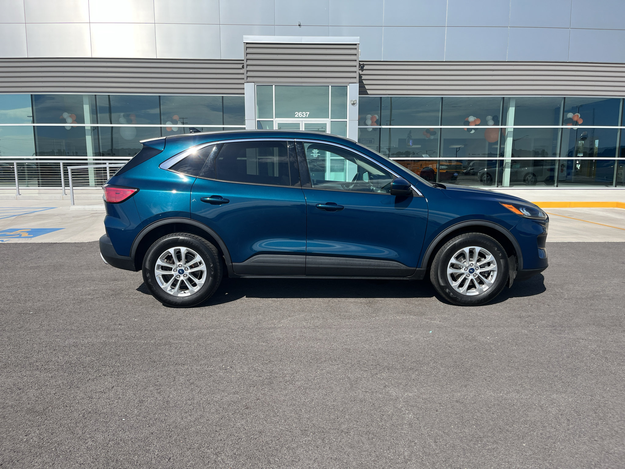 Used 2020 Ford Escape SE AWD/4WD image 4
