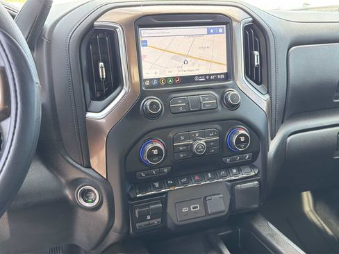 Used 2021 Chevrolet Silverado 3500 High Country image 12