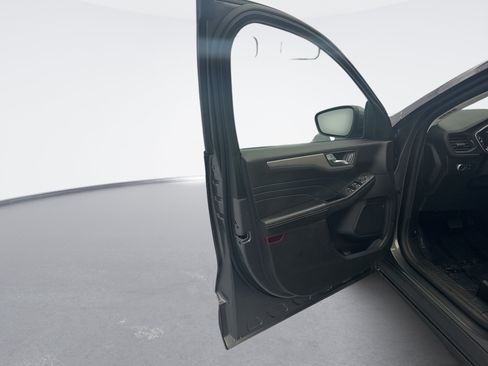 Used 2021 Ford Escape SE AWD/4WD image 9