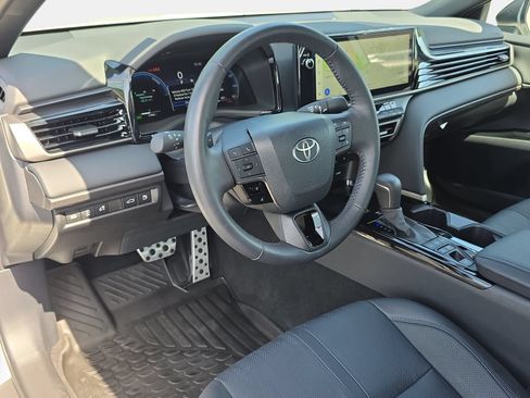 Used 2026 Toyota Camry XSE FWD image 15