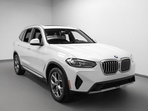 Used 2024 BMW X3 sDrive30i w/ Convenience Package image 10