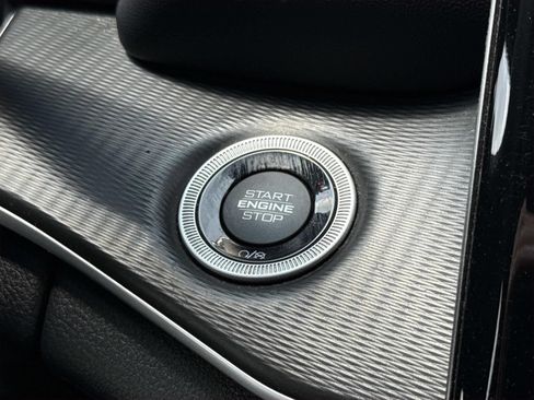 Used 2023 Jeep Grand Cherokee L Laredo AWD/4WD image 19