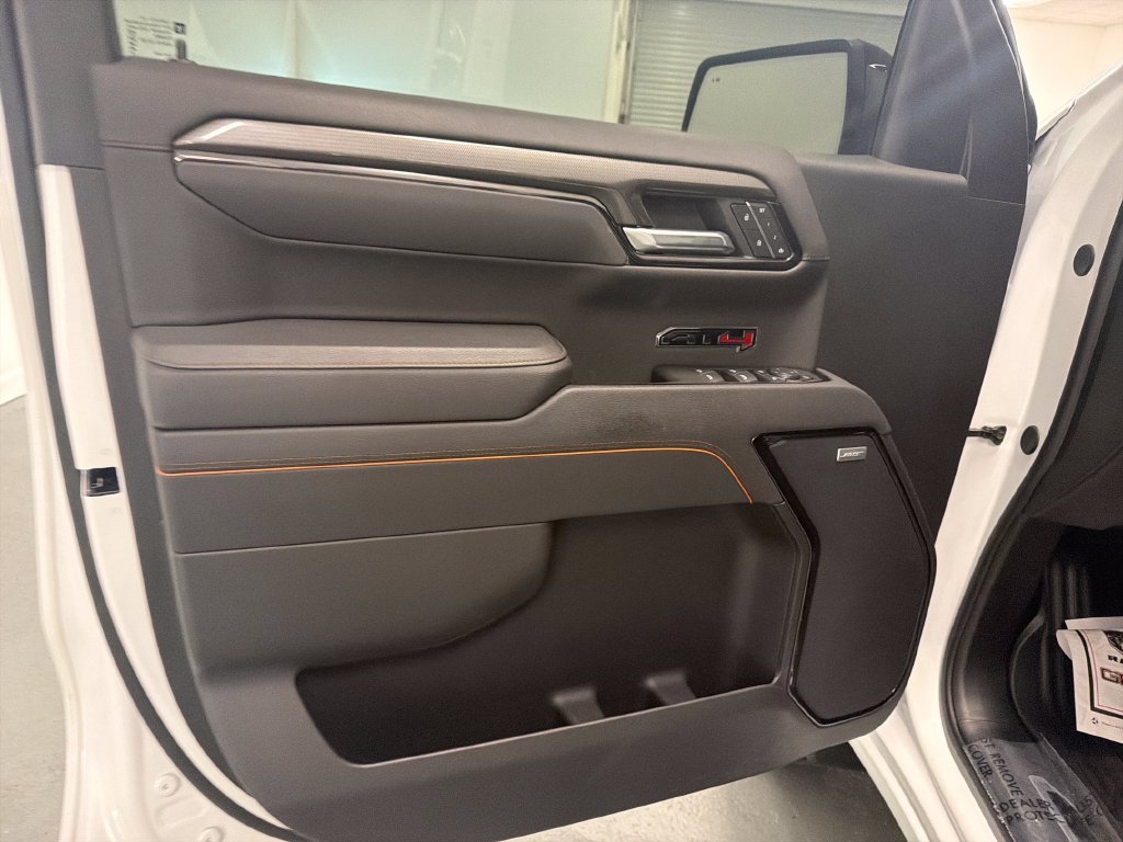 Used 2025 GMC Sierra 1500 AT4 AWD/4WD image 13