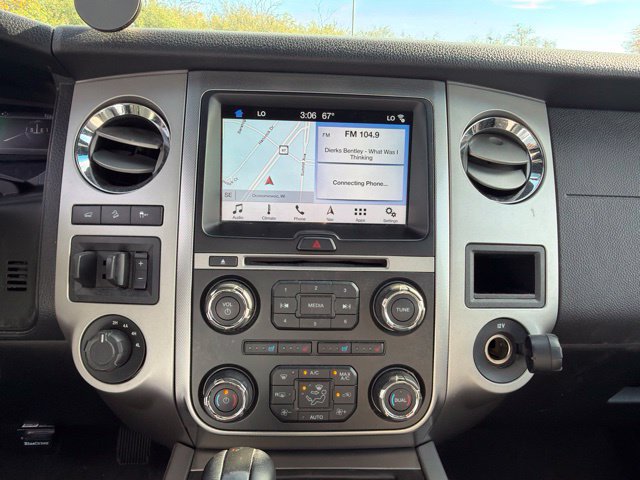 Used 2016 Ford Expedition EL XLT w/ Equipment Group 202A AWD/4WD image 10