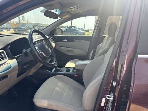 Used 2020 Kia Sorento LX w/ LX I4 Convenience Package FWD image 7