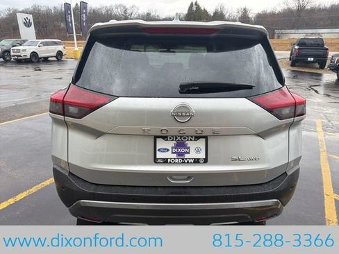 Used 2023 Nissan Rogue SL AWD/4WD image 8