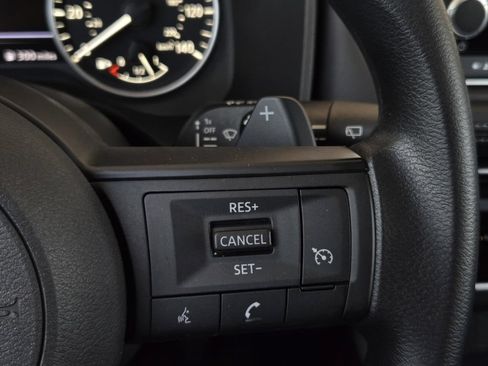 Used 2023 Nissan Rogue S FWD image 26