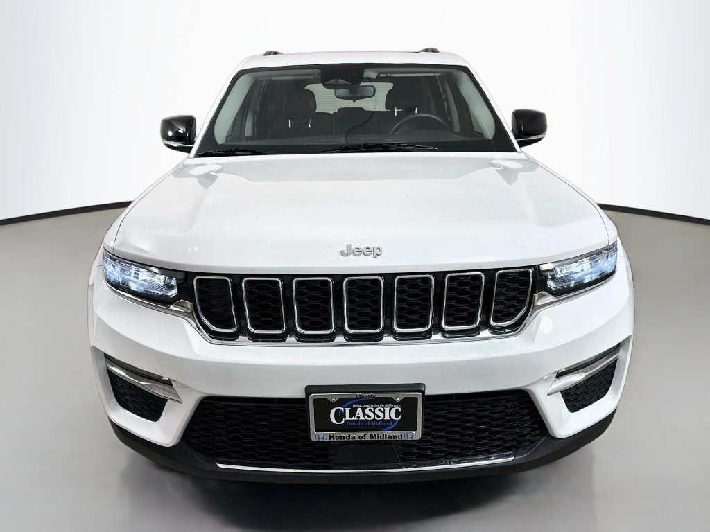 Used 2023 Jeep Grand Cherokee Limited RWD image 2