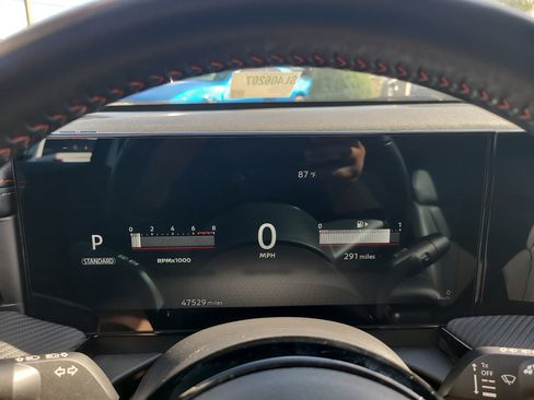 Used 2025 Nissan Kicks SR FWD image 28