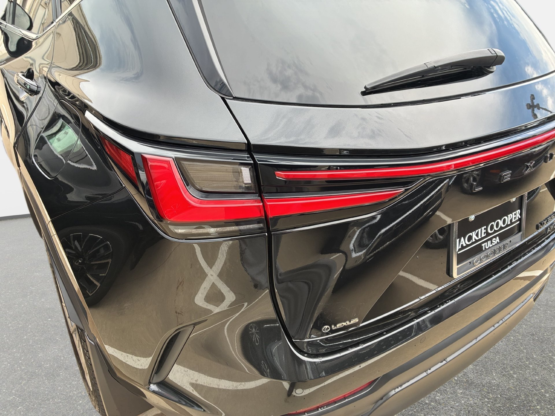 Used 2025 Lexus NX 350 AWD w/ Cold Area Package image 33