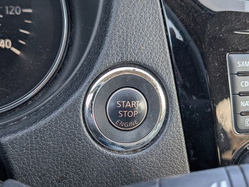 Used 2016 Nissan Rogue SL w/ SL Premium Package image 20